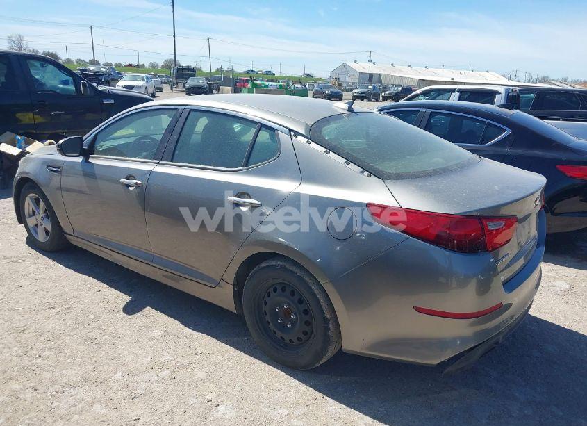 Photo 3 of 2015 Kia Optima LX (VIN 5XXGM4A70FG463799)