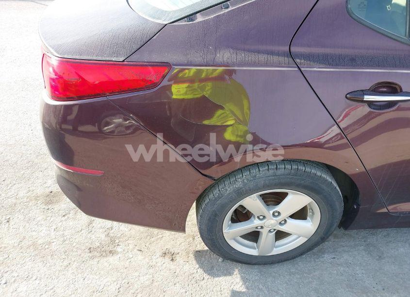 Photo 13 of 2015 Kia Optima LX (VIN 5XXGM4A70FG472129)