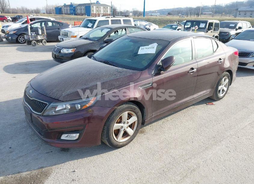 Photo 2 of 2015 Kia Optima LX (VIN 5XXGM4A70FG472129)