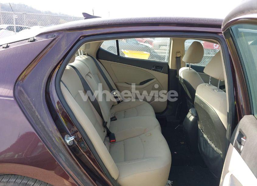 Photo 8 of 2015 Kia Optima LX (VIN 5XXGM4A70FG472129)