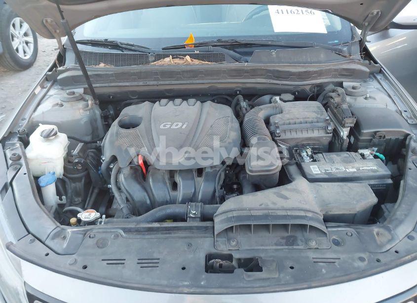 Photo 10 of 2015 Kia Optima LX (VIN 5XXGM4A70FG503315)