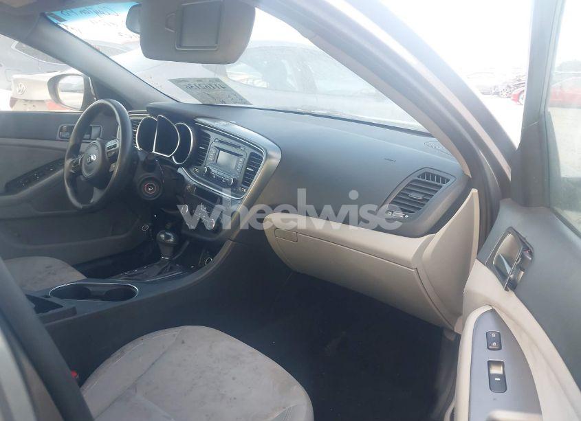 Photo 5 of 2015 Kia Optima LX (VIN 5XXGM4A70FG503315)