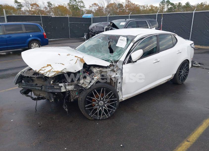 Photo 2 of 2015 Kia Optima LX (VIN 5XXGM4A70FG504707)