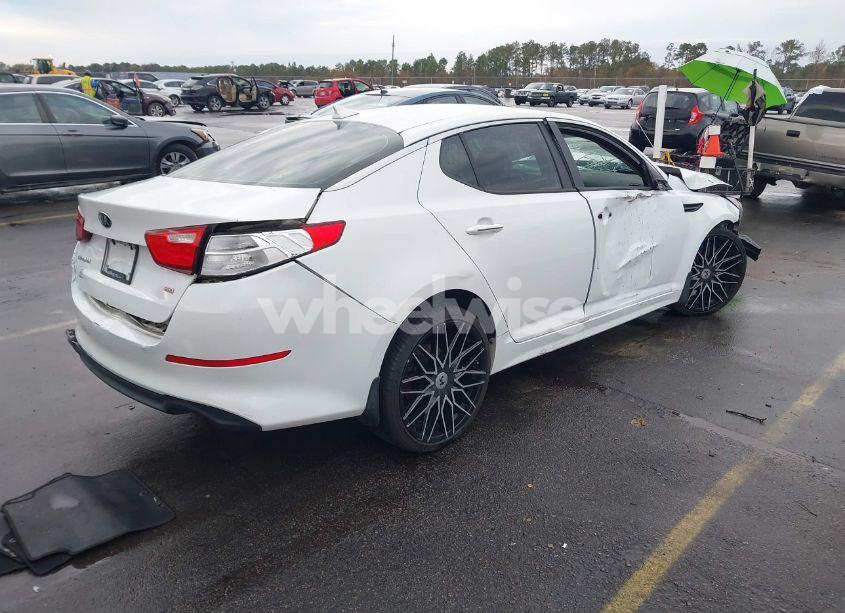 Photo 4 of 2015 Kia Optima LX (VIN 5XXGM4A70FG504707)