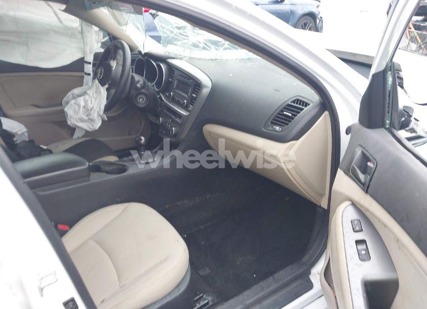 Photo 5 of 2015 Kia Optima LX (VIN 5XXGM4A70FG504707)