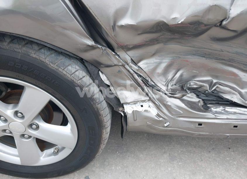 Photo 12 of 2015 Kia Optima LX (VIN 5XXGM4A70FG505212)