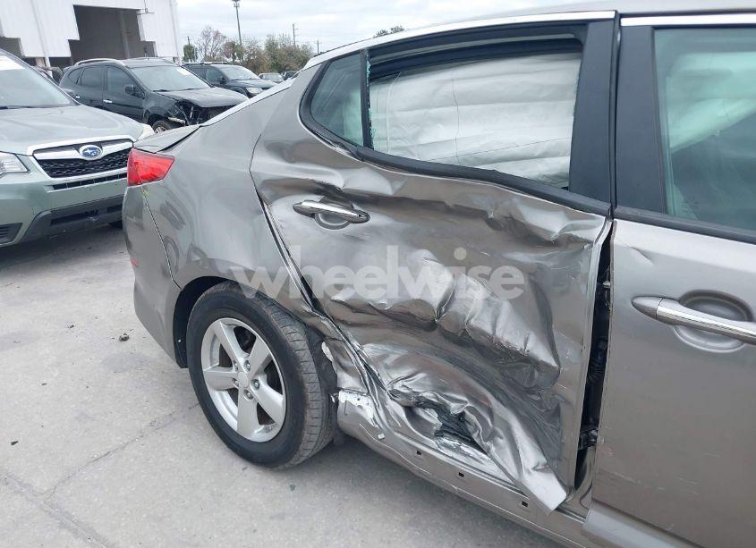 Photo 13 of 2015 Kia Optima LX (VIN 5XXGM4A70FG505212)