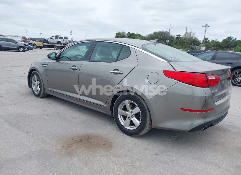 Photo 3 of 2015 Kia Optima LX (VIN 5XXGM4A70FG505212)