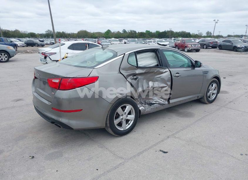Photo 4 of 2015 Kia Optima LX (VIN 5XXGM4A70FG505212)