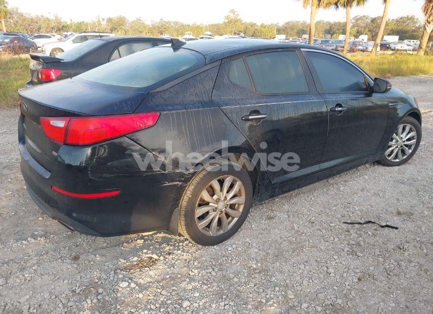 Photo 4 of 2015 Kia Optima LX (VIN 5XXGM4A70FG509325)