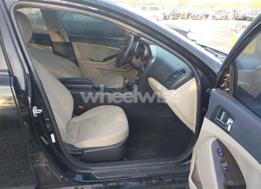 Photo 5 of 2015 Kia Optima LX (VIN 5XXGM4A70FG509325)