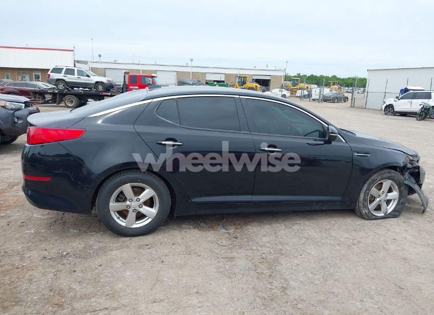 Photo 13 of 2015 Kia Optima LX (VIN 5XXGM4A70FG517585)