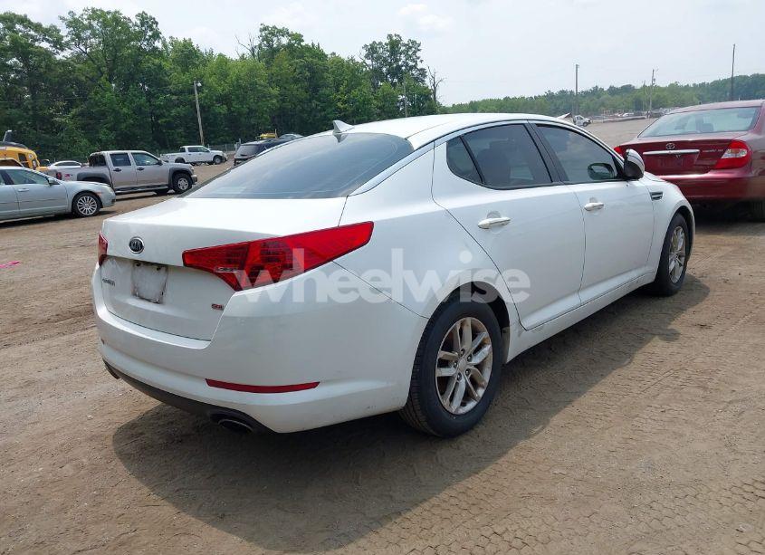 Photo 4 of 2012 Kia Optima LX (VIN 5XXGM4A71CG016071)