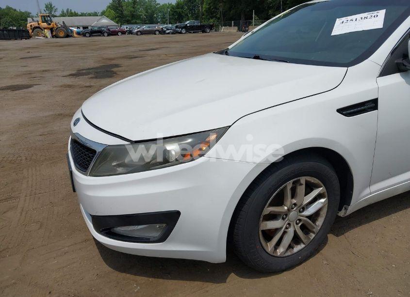 Photo 6 of 2012 Kia Optima LX (VIN 5XXGM4A71CG016071)