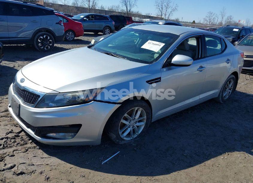 Photo 2 of 2012 Kia Optima LX (VIN 5XXGM4A71CG062032)