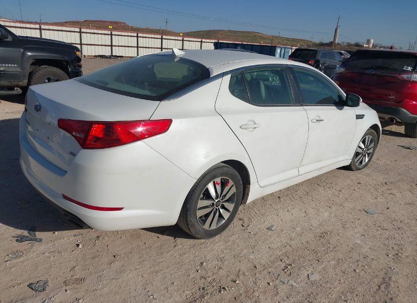 Photo 4 of 2012 Kia Optima LX (VIN 5XXGM4A71CG066727)