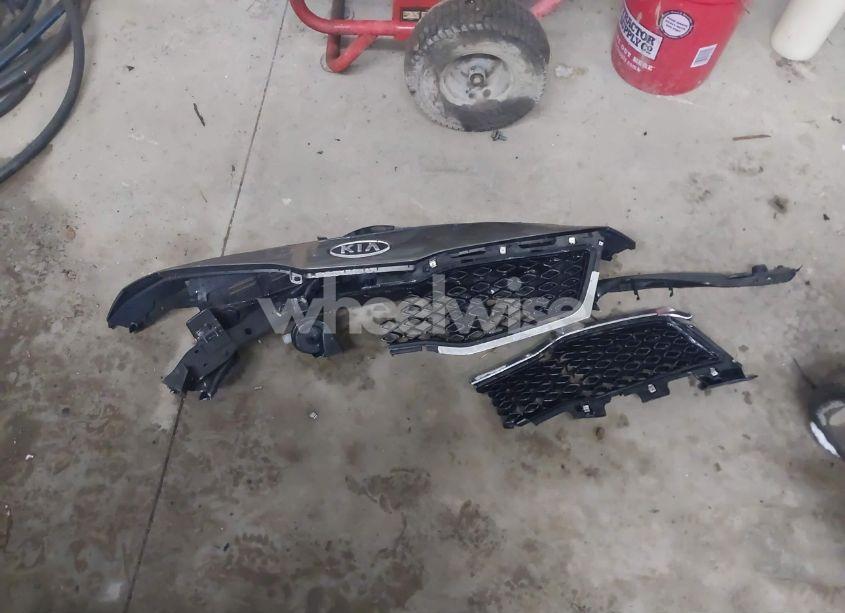 Photo 12 of 2012 Kia Optima LX (VIN 5XXGM4A71CG069417)