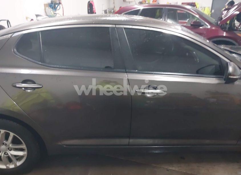 Photo 14 of 2012 Kia Optima LX (VIN 5XXGM4A71CG069417)