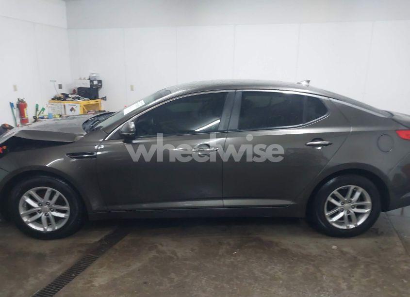 Photo 15 of 2012 Kia Optima LX (VIN 5XXGM4A71CG069417)