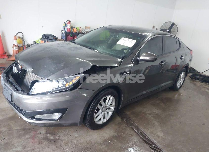 Photo 2 of 2012 Kia Optima LX (VIN 5XXGM4A71CG069417)