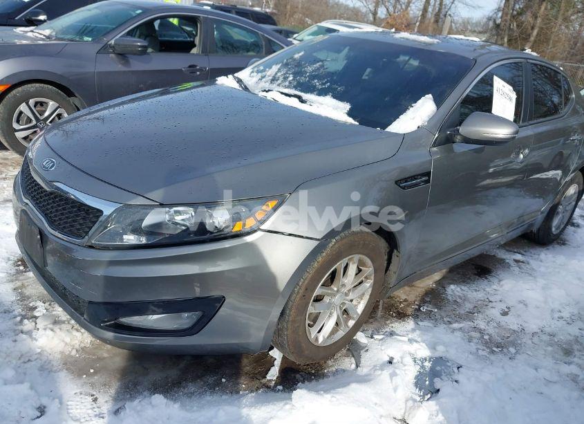 Photo 2 of 2012 Kia Optima LX (VIN 5XXGM4A71CG076786)