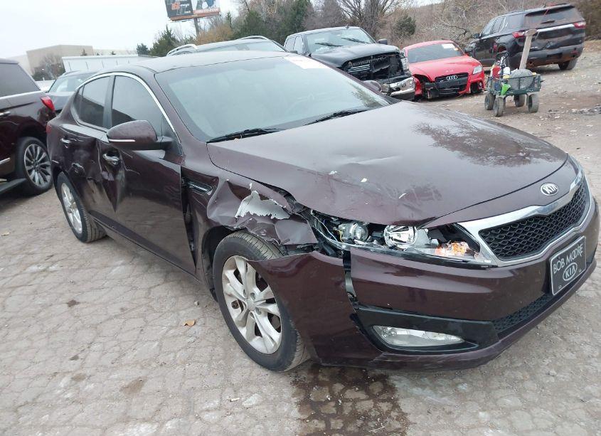 2013 Kia Optima LX (VIN 5XXGM4A71DG093167) main photo