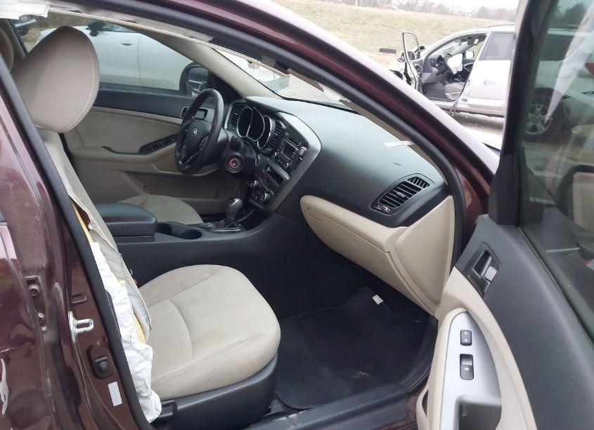 Photo 5 of 2013 Kia Optima LX (VIN 5XXGM4A71DG093167)