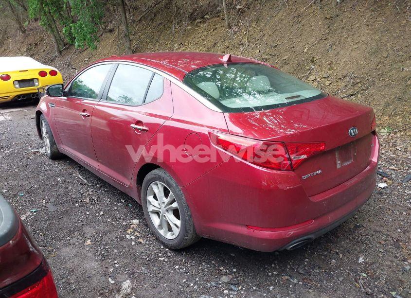 Photo 3 of 2013 Kia Optima LX (VIN 5XXGM4A71DG126720)