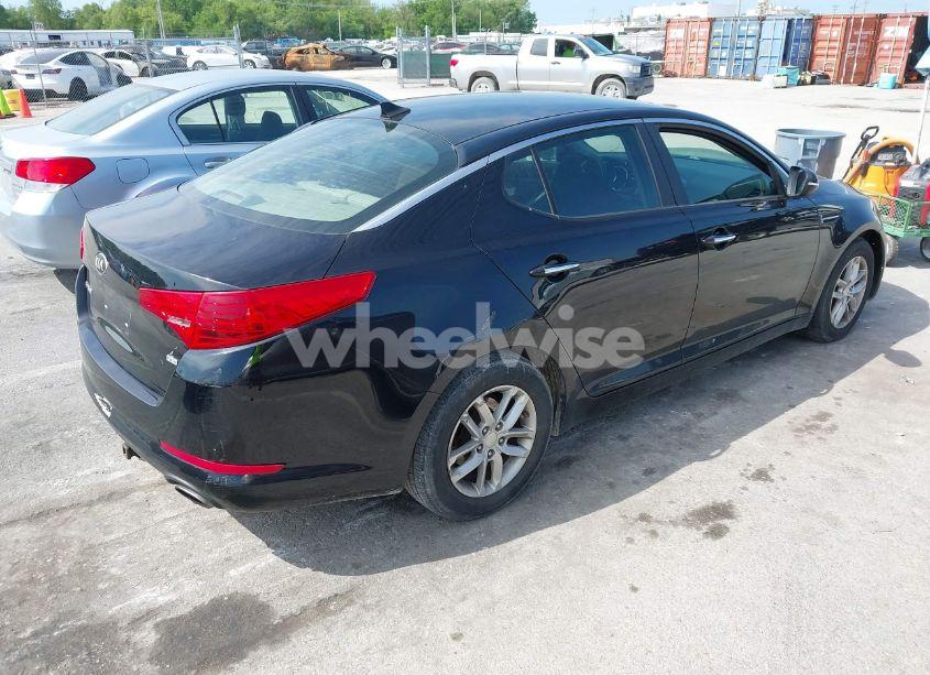 Photo 4 of 2013 Kia Optima LX (VIN 5XXGM4A71DG130864)