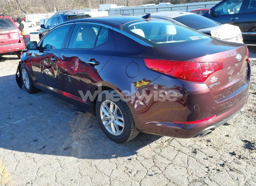 Photo 3 of 2013 Kia Optima LX (VIN 5XXGM4A71DG141900)