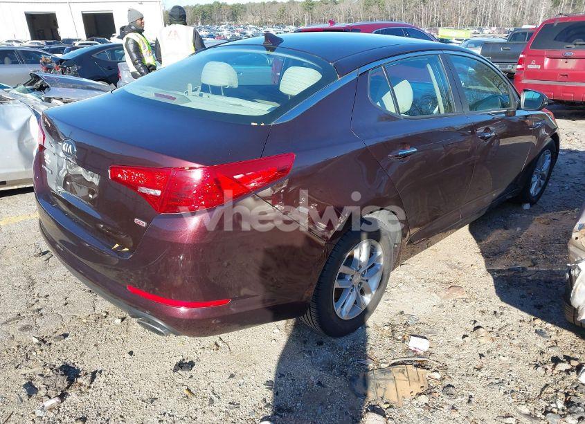 Photo 4 of 2013 Kia Optima LX (VIN 5XXGM4A71DG141900)