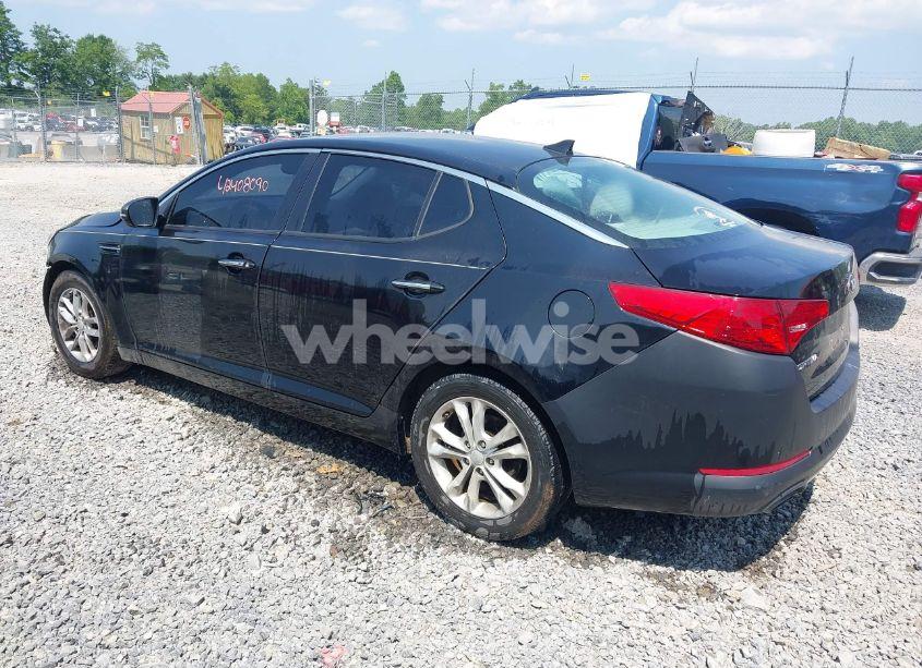 Photo 3 of 2013 Kia Optima LX (VIN 5XXGM4A71DG166585)