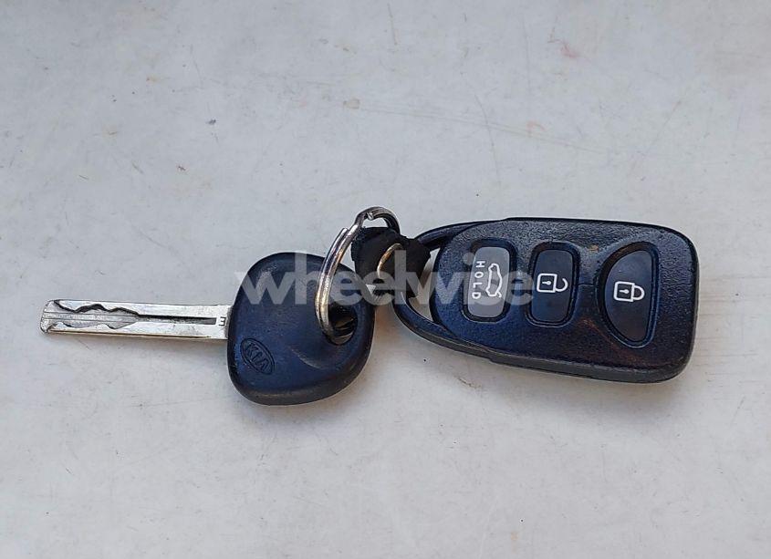 Photo 11 of 2013 Kia Optima LX (VIN 5XXGM4A71DG168269)