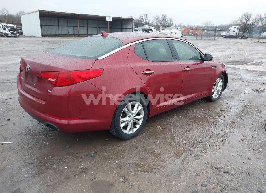 Photo 4 of 2013 Kia Optima LX (VIN 5XXGM4A71DG169938)