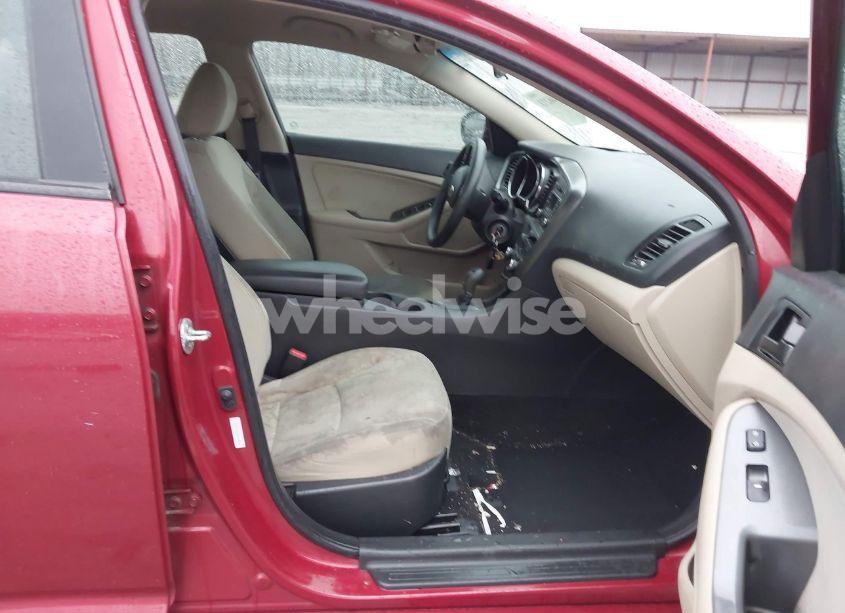 Photo 5 of 2013 Kia Optima LX (VIN 5XXGM4A71DG169938)