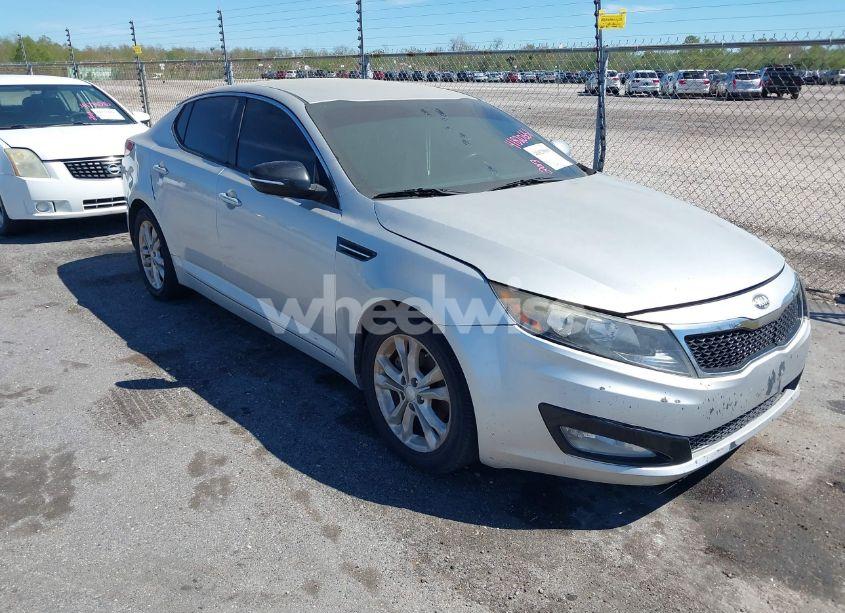 2013 Kia Optima LX (VIN 5XXGM4A71DG170295) main photo