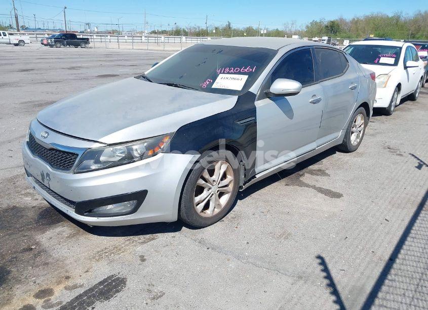 Photo 2 of 2013 Kia Optima LX (VIN 5XXGM4A71DG170295)