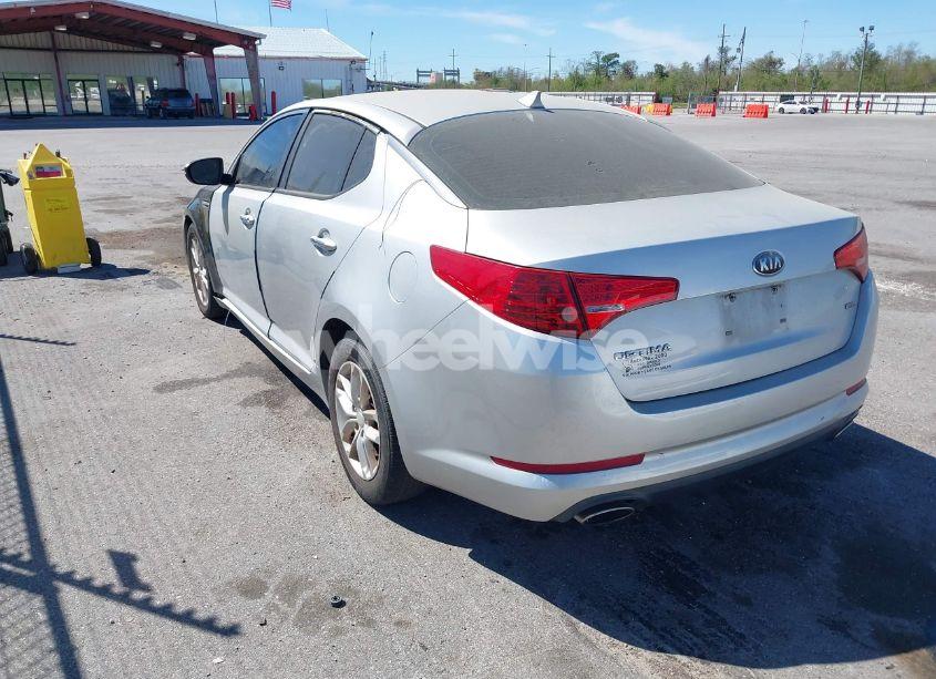 Photo 3 of 2013 Kia Optima LX (VIN 5XXGM4A71DG170295)