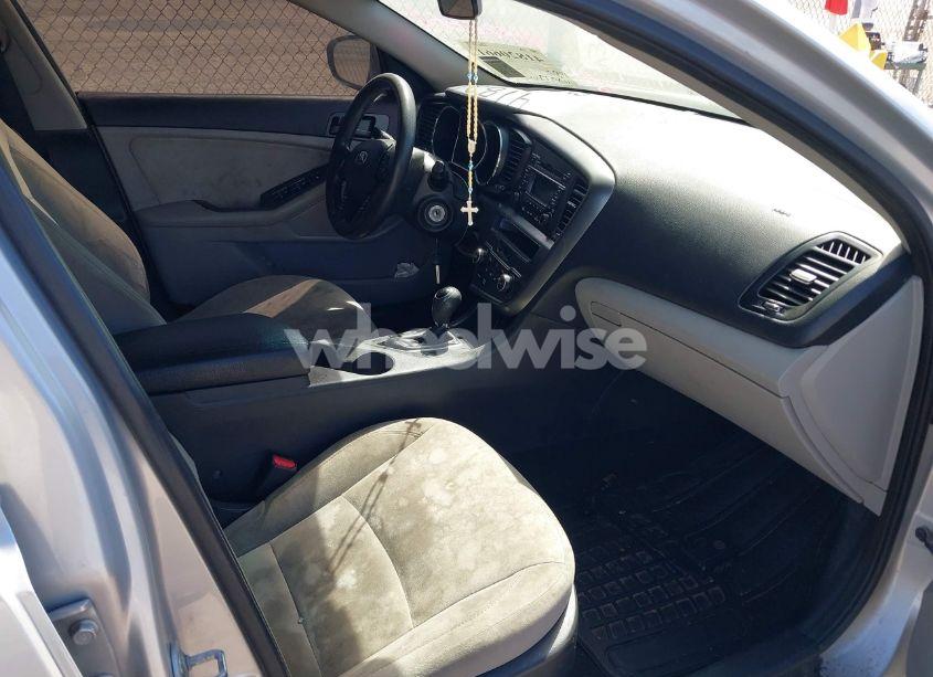 Photo 5 of 2013 Kia Optima LX (VIN 5XXGM4A71DG170295)