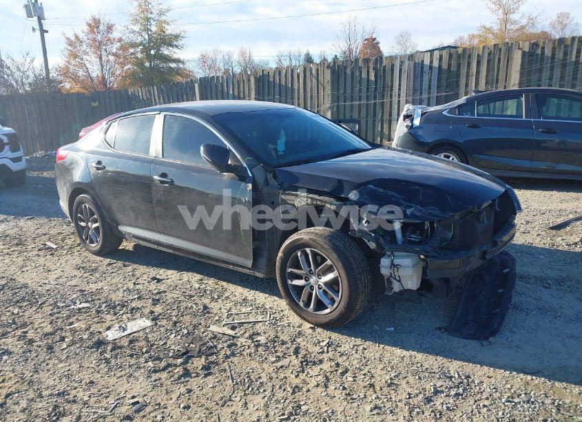 2013 Kia Optima LX (VIN 5XXGM4A71DG185525) main photo