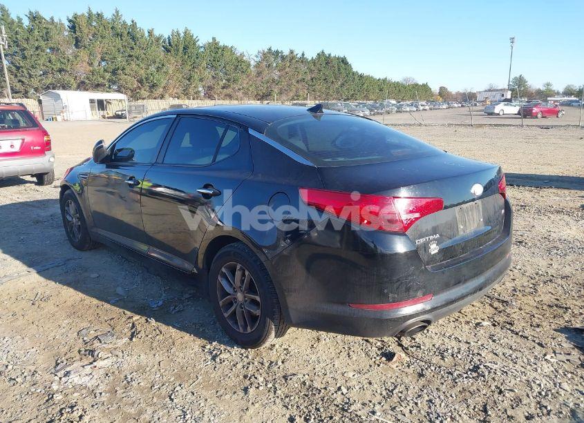 Photo 3 of 2013 Kia Optima LX (VIN 5XXGM4A71DG185525)