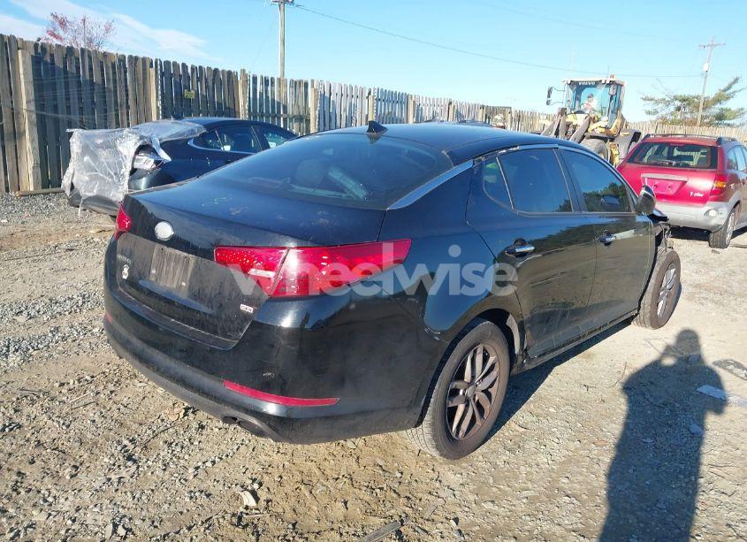 Photo 4 of 2013 Kia Optima LX (VIN 5XXGM4A71DG185525)