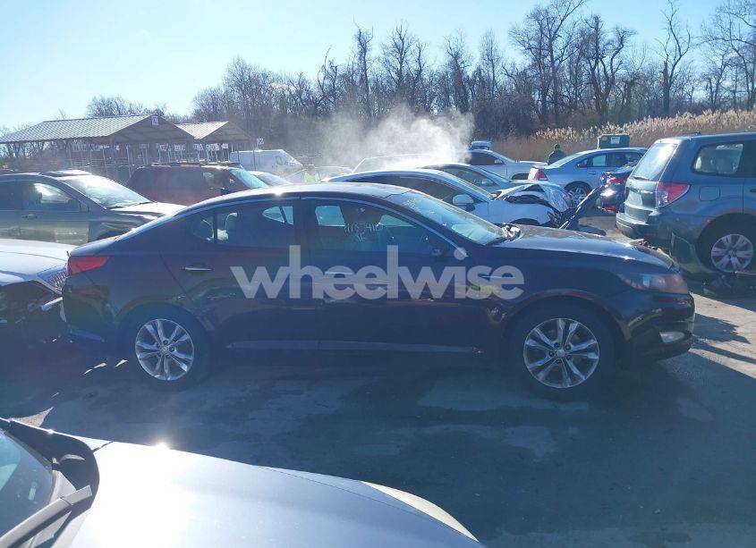 Photo 13 of 2013 Kia Optima LX (VIN 5XXGM4A71DG186111)