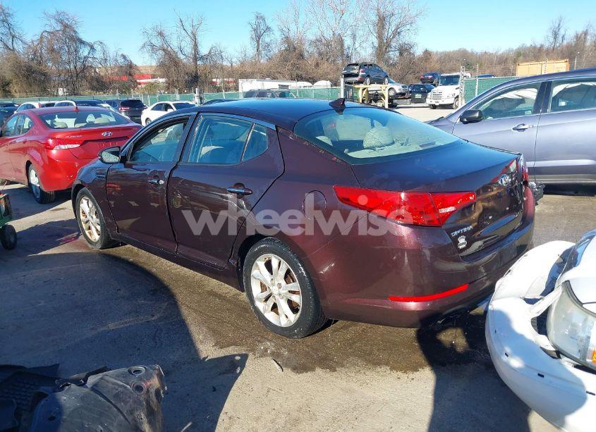 Photo 3 of 2013 Kia Optima LX (VIN 5XXGM4A71DG186111)