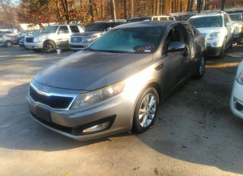 Photo 2 of 2013 Kia Optima LX (VIN 5XXGM4A71DG192314)