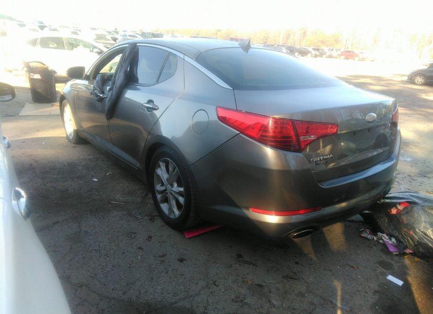 Photo 3 of 2013 Kia Optima LX (VIN 5XXGM4A71DG192314)