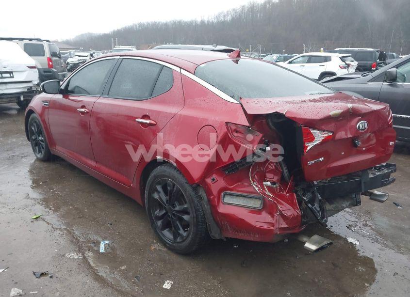 Photo 3 of 2013 Kia Optima LX (VIN 5XXGM4A71DG199327)