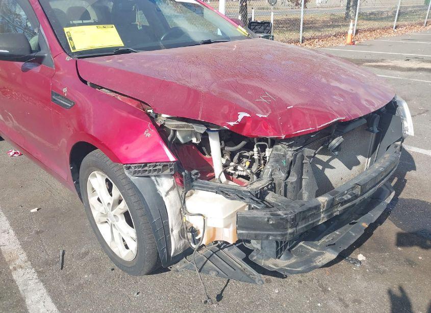 Photo 12 of 2013 Kia Optima LX (VIN 5XXGM4A71DG214182)