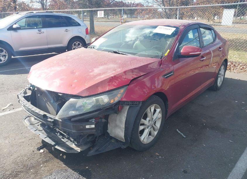 Photo 2 of 2013 Kia Optima LX (VIN 5XXGM4A71DG214182)