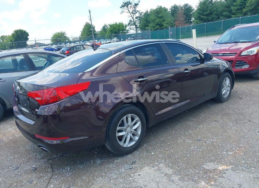 Photo 4 of 2013 Kia Optima LX (VIN 5XXGM4A71DG220421)